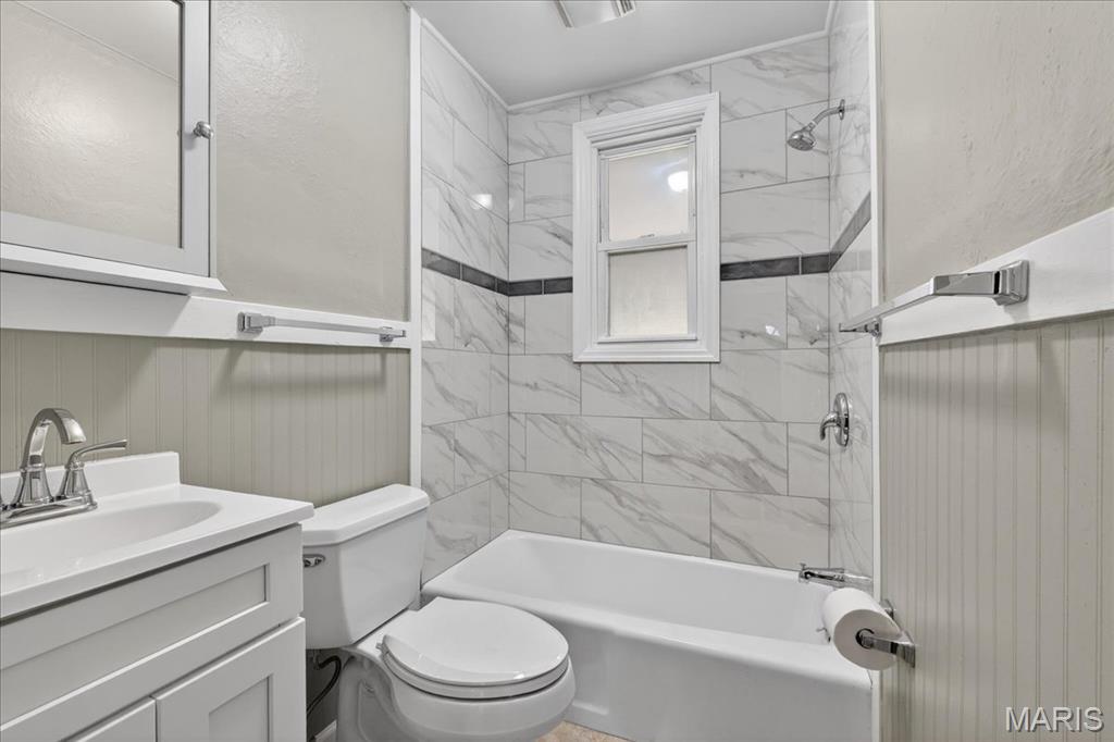 Laughlins Add To Sycamore Hills - Residential