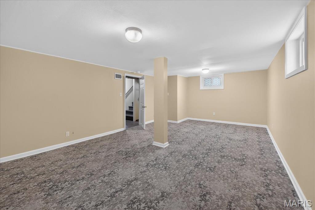 Laughlins Add To Sycamore Hills - Residential