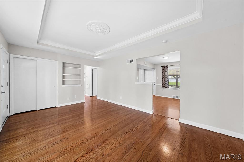 Florissant, Missouri 63031, United States, 3 Bedrooms Bedrooms, ,2 BathroomsBathrooms,Residential,Coming Soon,162129