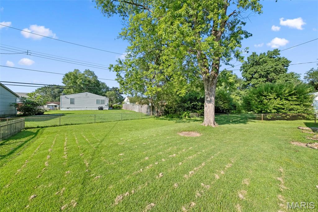 Florissant, Missouri 63031, United States, 3 Bedrooms Bedrooms, ,2 BathroomsBathrooms,Residential,Coming Soon,162129