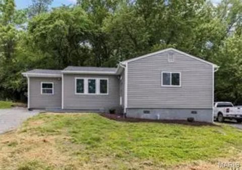 834 Young Drive Fenton MO 63026