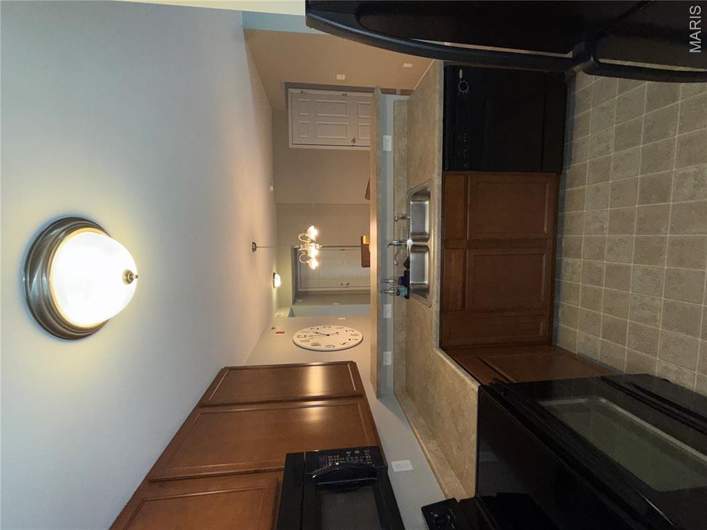 Springhurst Terrace #16 - Residential