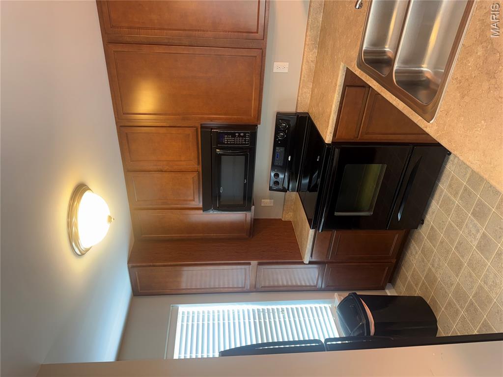 Springhurst Terrace #16 - Residential