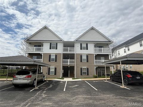 Photo of 6102 Spring River Drive, OFallon, MO 63368 (MLS # 26018047)