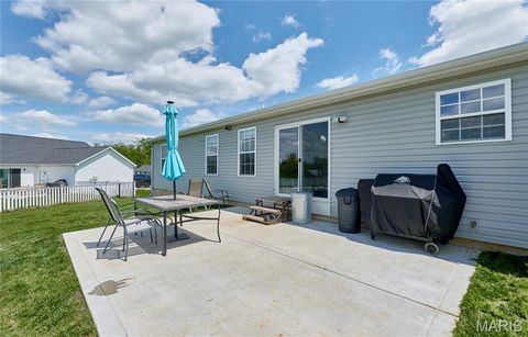 Tiny photo for 121 Arundel Drive, Troy, MO 63379 (MLS # 26026421)