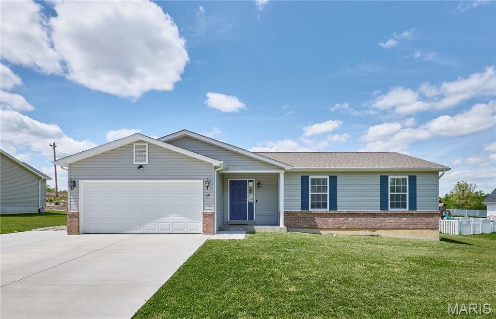 Photo of 121 Arundel Drive, Troy, MO 63379 (MLS # 26026421)