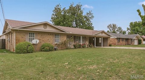 Photo of 2404 Northhaven Drive, Kennett, MO 63857 (MLS # 26032326)