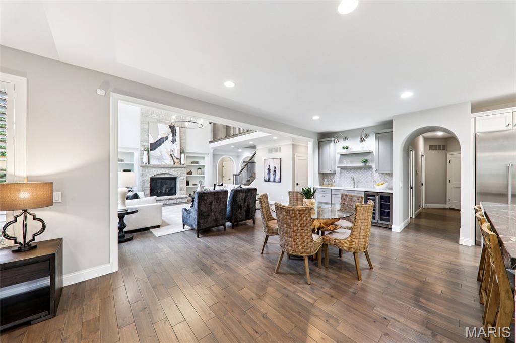 Lone Pine Woods One - Residential