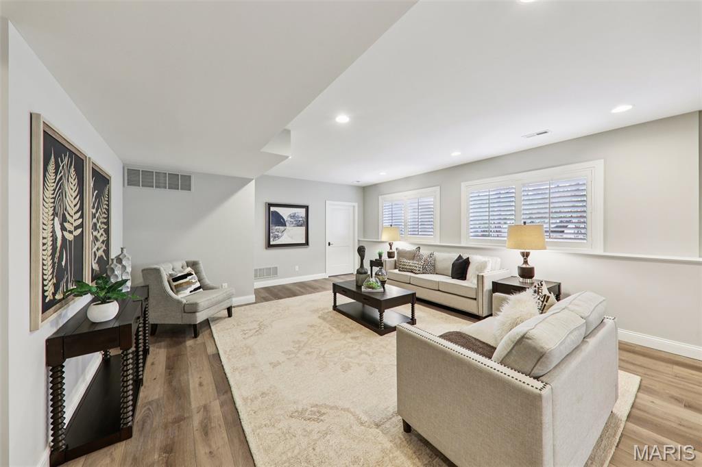 Lone Pine Woods One - Residential