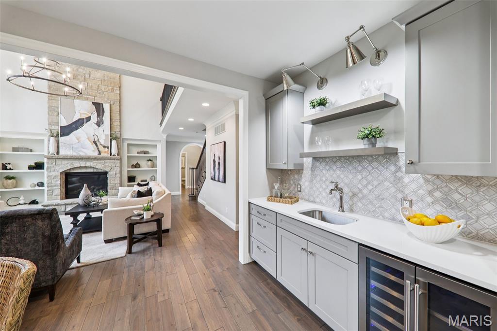 Lone Pine Woods One - Residential