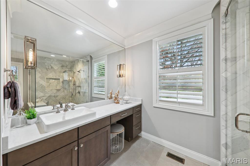 Lone Pine Woods One - Residential