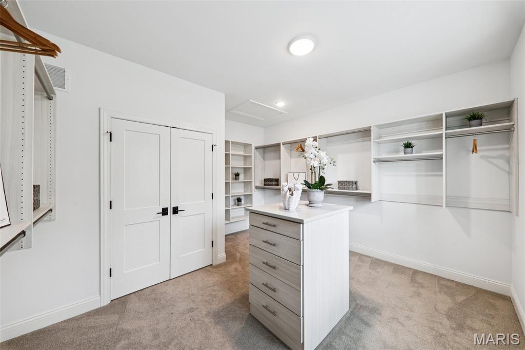 Lone Pine Woods One - Residential