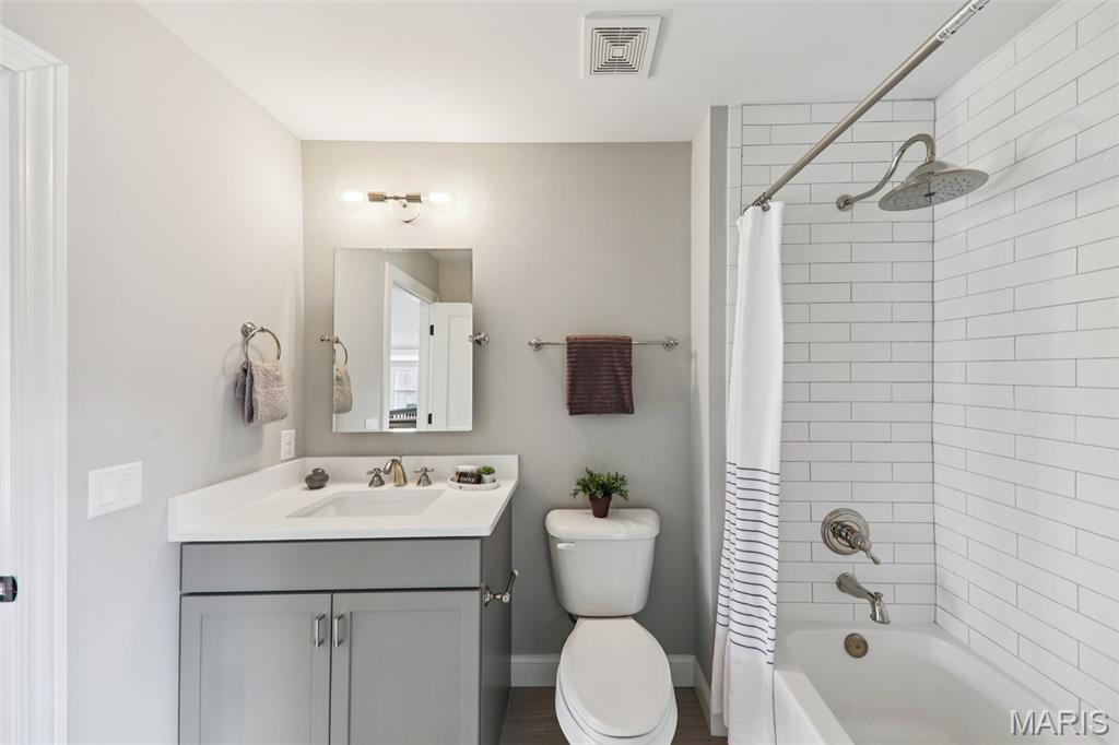 Lone Pine Woods One - Residential