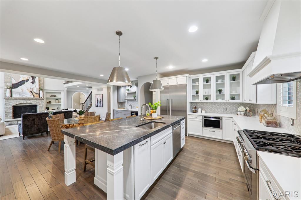 Lone Pine Woods One - Residential