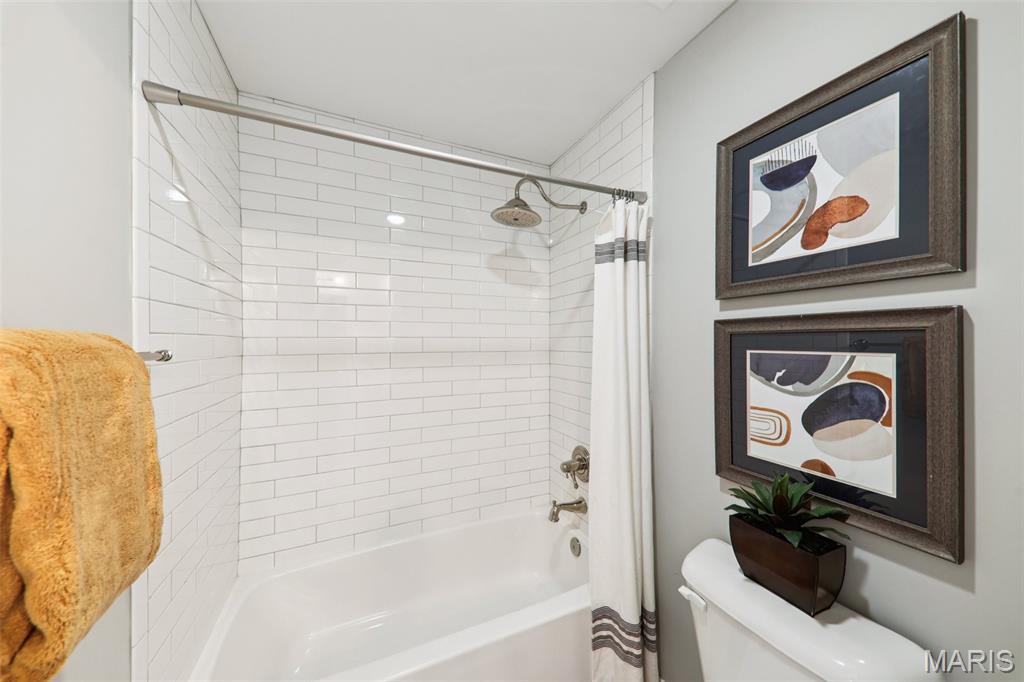 Lone Pine Woods One - Residential