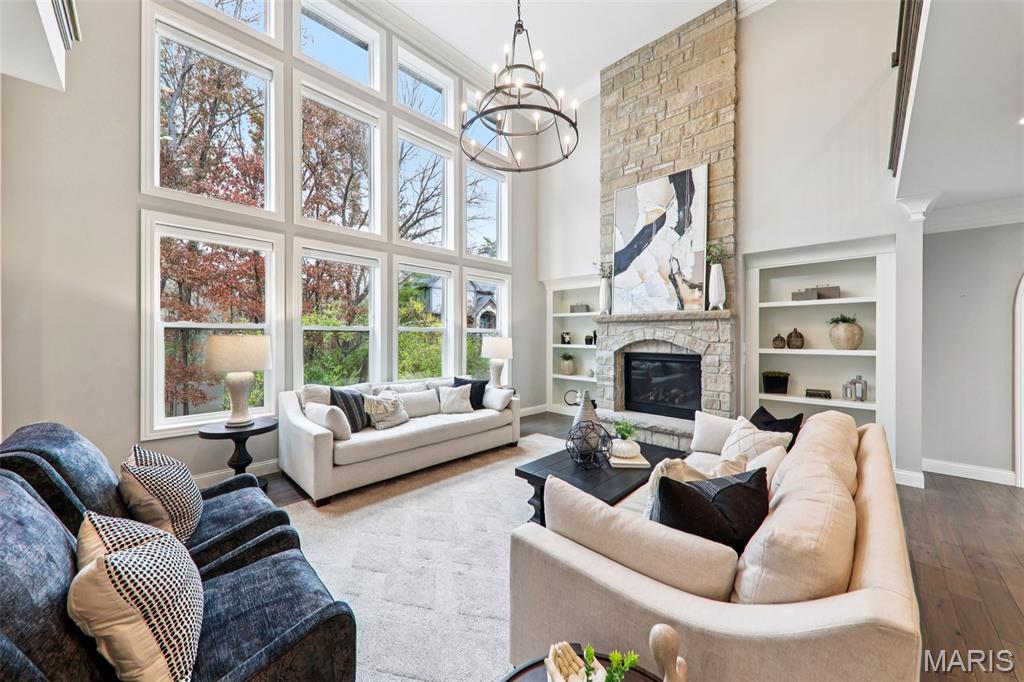 Lone Pine Woods One - Residential