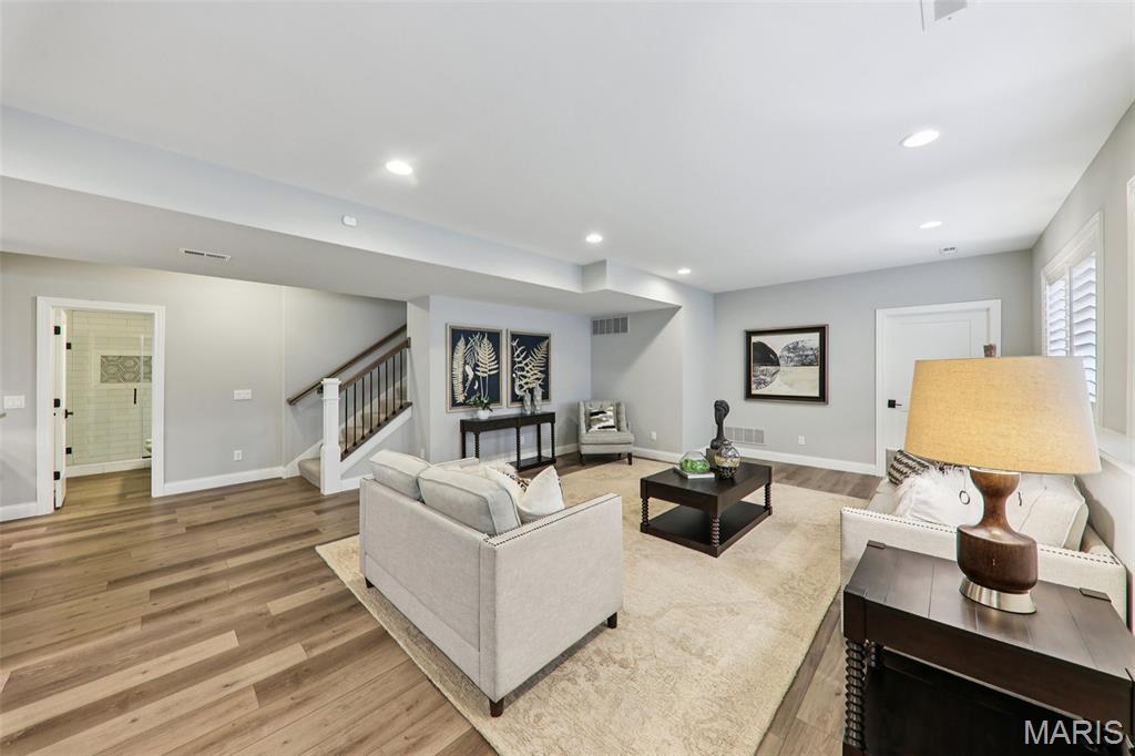 Lone Pine Woods One - Residential