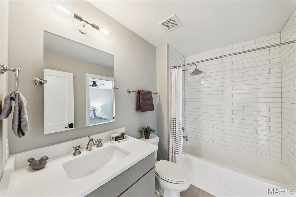 Lone Pine Woods One - Residential