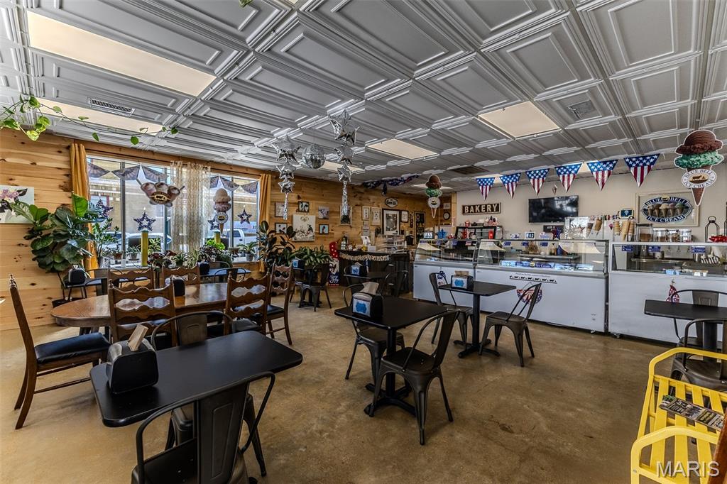 Downtown - Commercial Sale