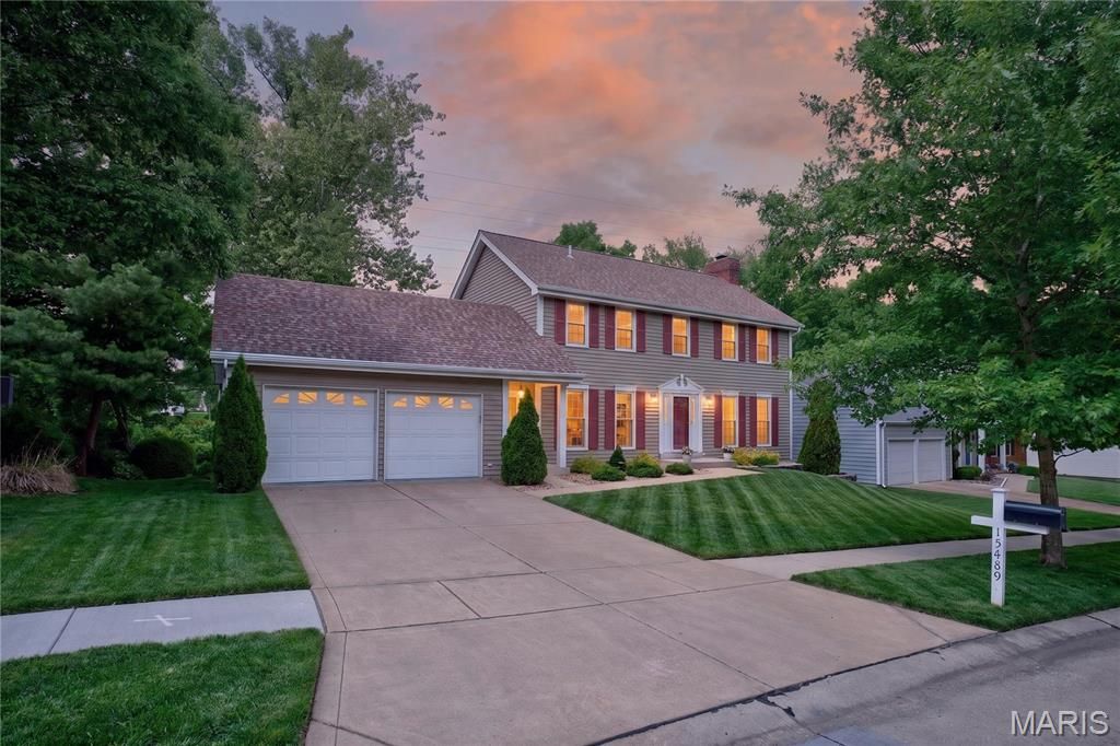 Photo of 15489 Long Castle Forest Court, Chesterfield, MO 63017 (MLS # 26026822)