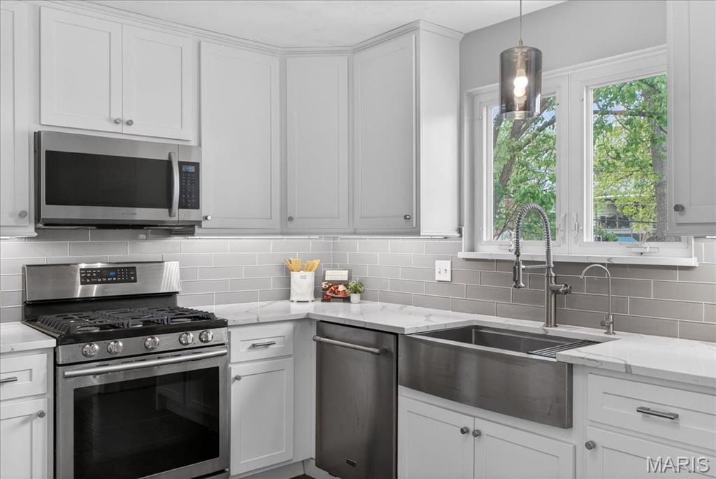 Peyton Place - Residential