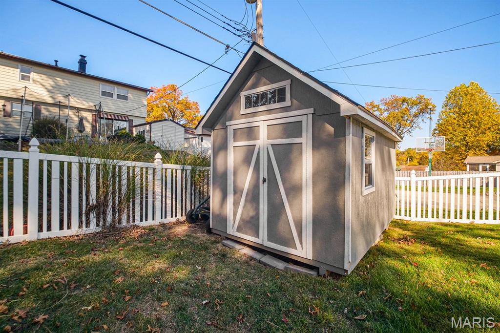 Peyton Place - Residential