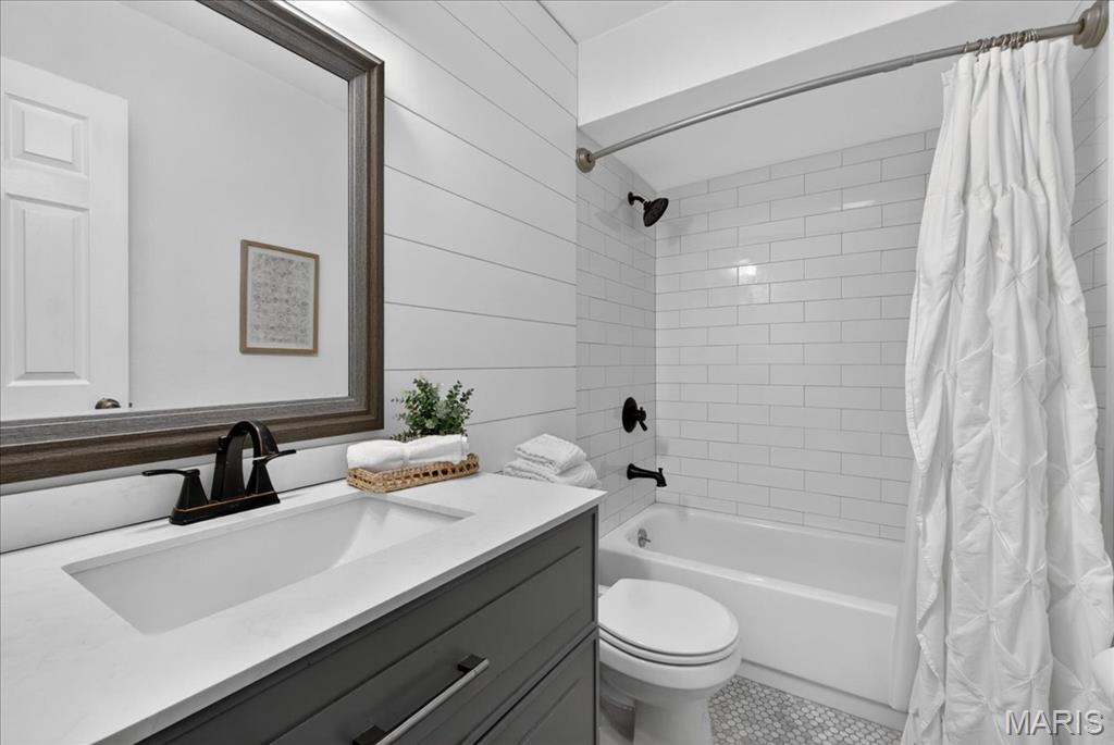 Peyton Place - Residential