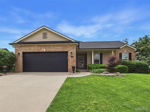 Photo of 2532 Spyglass Court, Edwardsville, IL 62025 (MLS # 26031573)