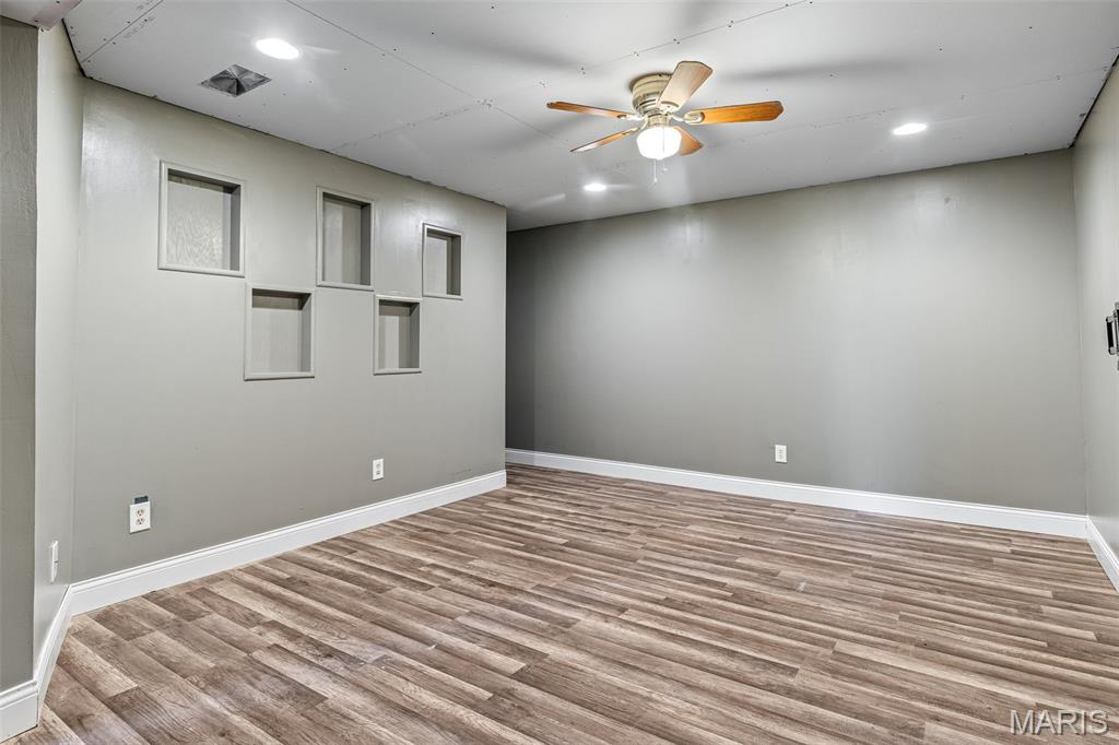 De Soto, Missouri 63020, United States, 3 Bedrooms Bedrooms, ,3 BathroomsBathrooms,Residential,Pending,150910