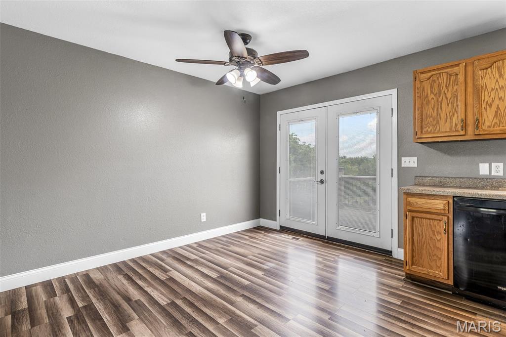 De Soto, Missouri 63020, United States, 3 Bedrooms Bedrooms, ,3 BathroomsBathrooms,Residential,Pending,150910