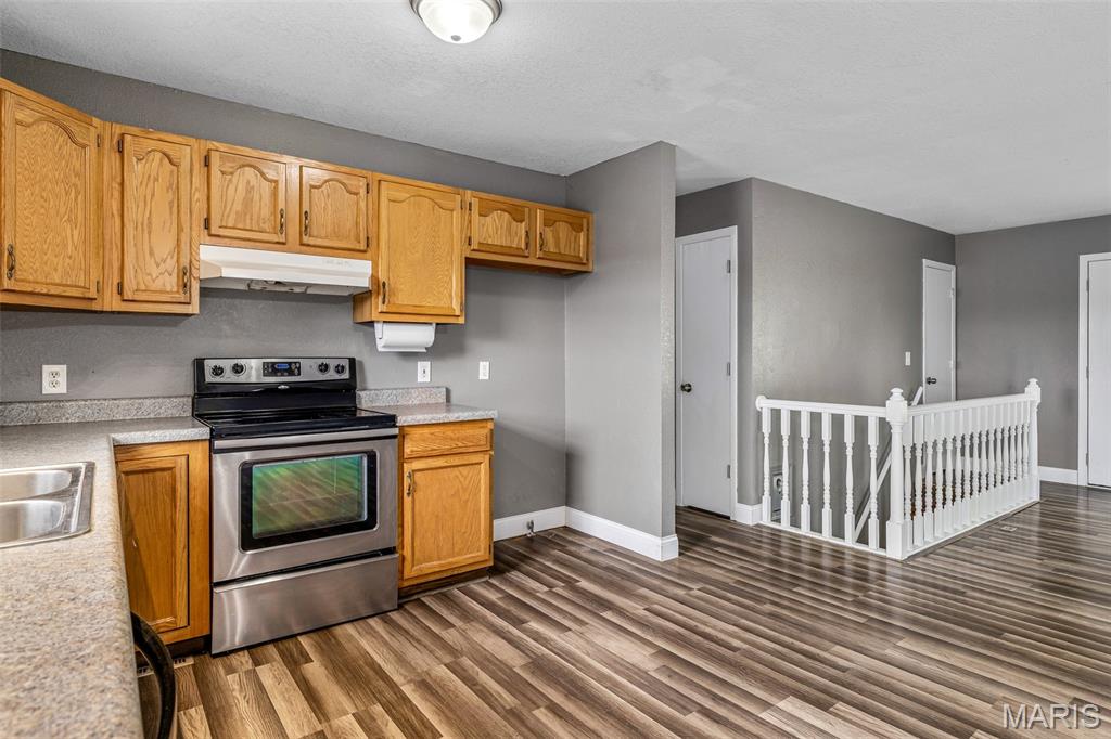 De Soto, Missouri 63020, United States, 3 Bedrooms Bedrooms, ,3 BathroomsBathrooms,Residential,Pending,150910