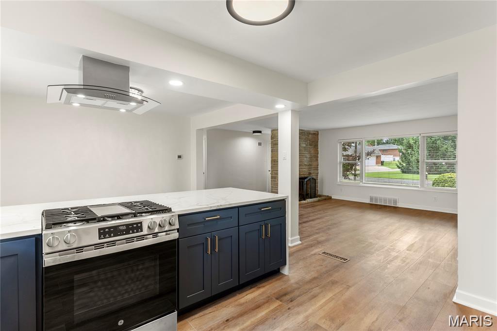 St Louis, Missouri 63123, United States, 4 Bedrooms Bedrooms, ,2 BathroomsBathrooms,Residential,Active,253503