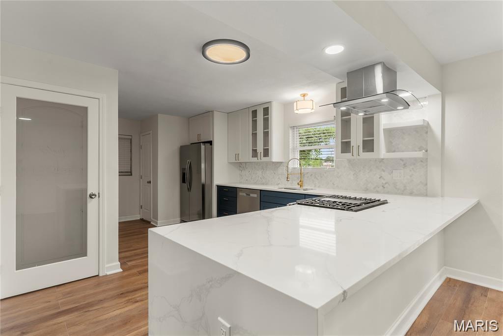 St Louis, Missouri 63123, United States, 4 Bedrooms Bedrooms, ,2 BathroomsBathrooms,Residential,Active,253503