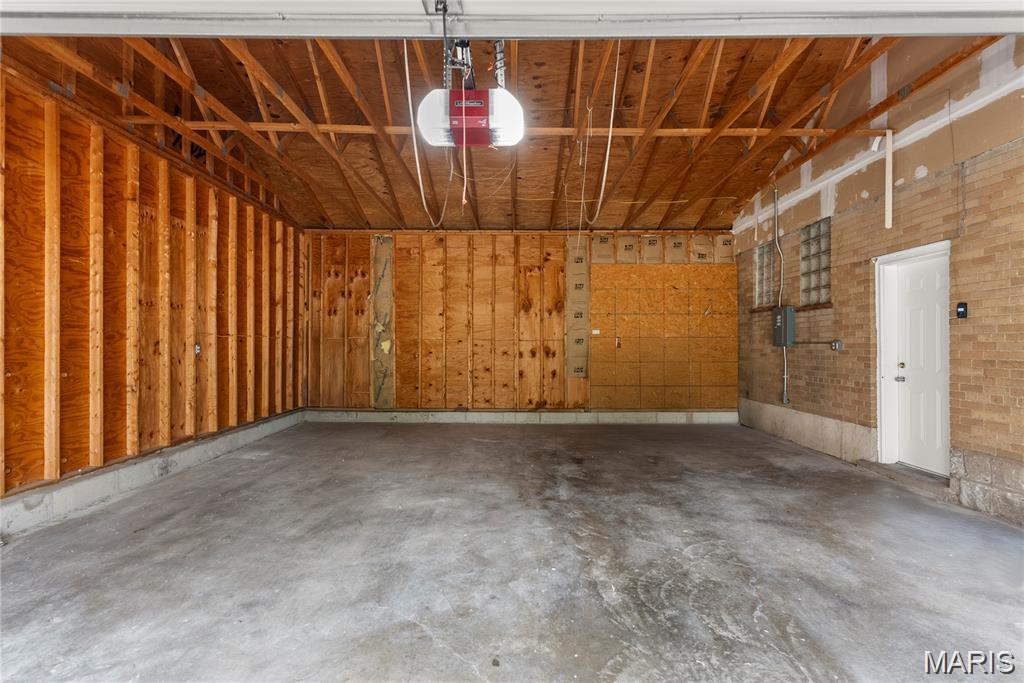 St Louis, Missouri 63123, United States, 4 Bedrooms Bedrooms, ,2 BathroomsBathrooms,Residential,Active,253503