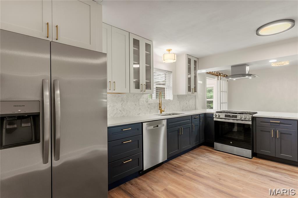 St Louis, Missouri 63123, United States, 4 Bedrooms Bedrooms, ,2 BathroomsBathrooms,Residential,Active,253503