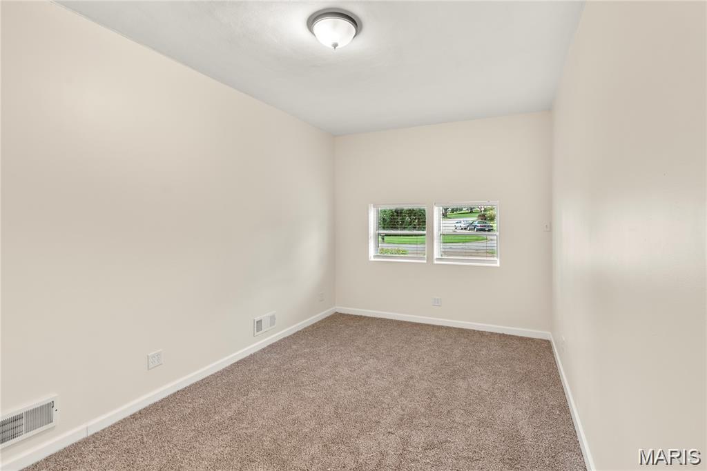 St Louis, Missouri 63123, United States, 4 Bedrooms Bedrooms, ,2 BathroomsBathrooms,Residential,Active,253503