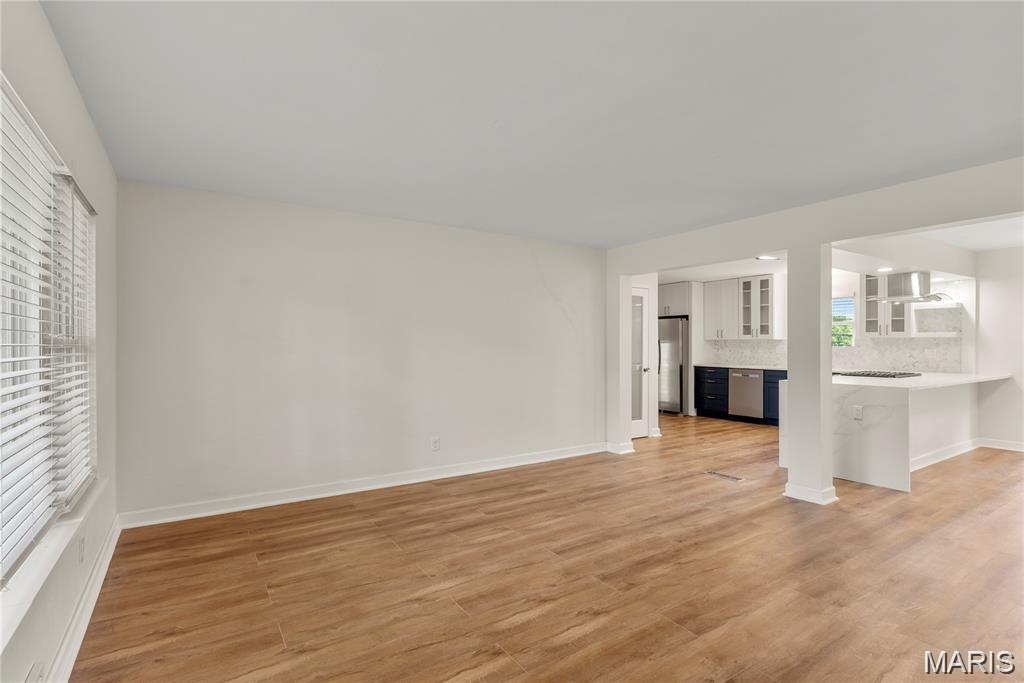 St Louis, Missouri 63123, United States, 4 Bedrooms Bedrooms, ,2 BathroomsBathrooms,Residential,Active,253503