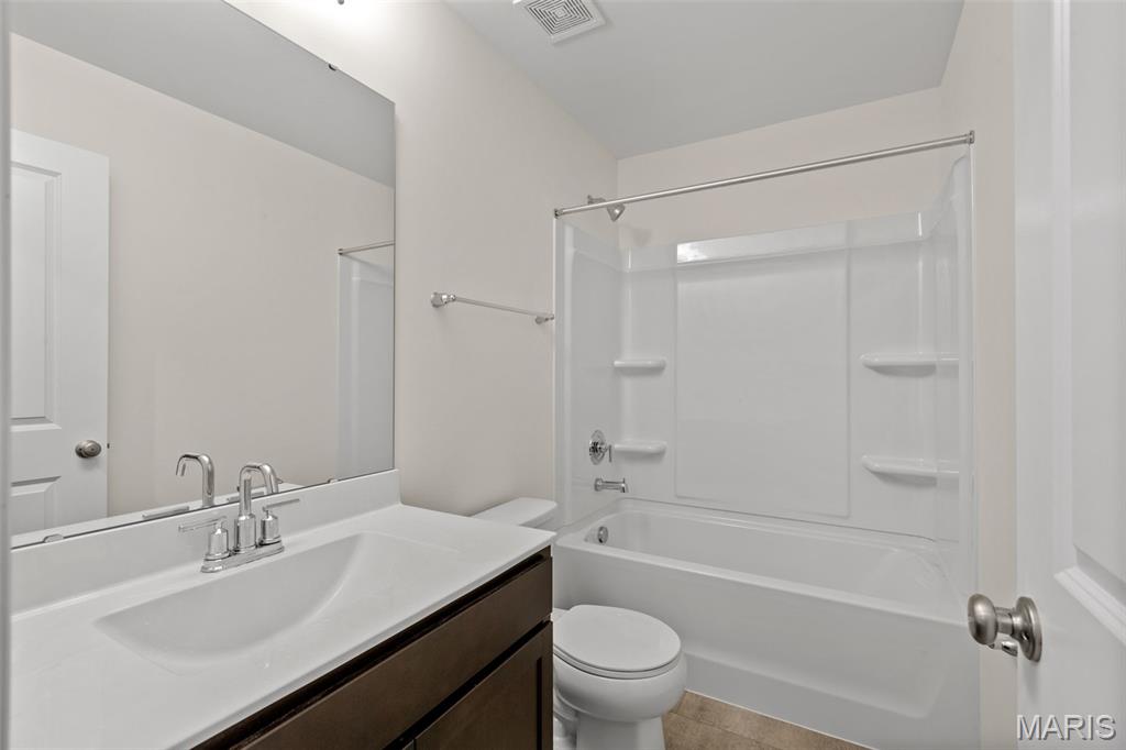 Polo Grounds Manors 11 - Residential