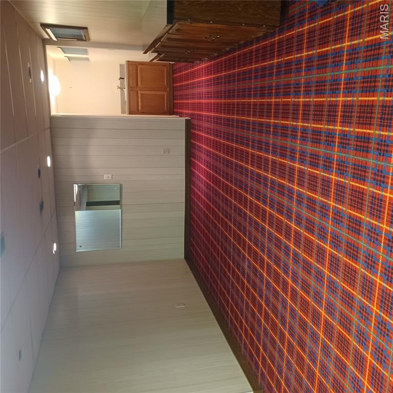 Orchard Lakes View - Residential
