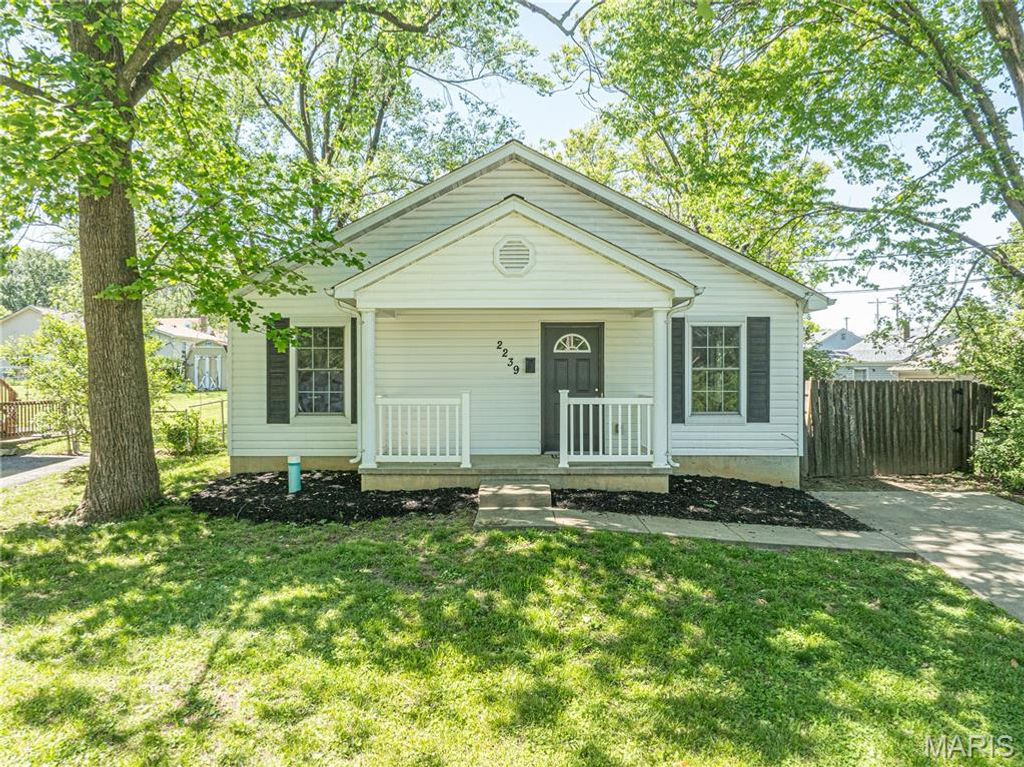 Photo of 2239 Wismer Avenue, Overland, MO 63114 (MLS # 26022284)