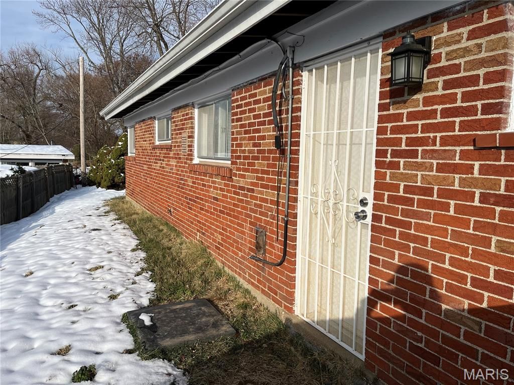 Photo of 8205 Midwood Avenue, St Louis, MO 63134 (MLS # 25080165)