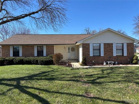 Photo of 3801 Hermitage Lane, St Peters, MO 63376 (MLS # 26015654)