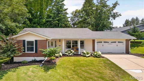 Photo of 704 Clayworth Drive, Ballwin, MO 63011 (MLS # 26046032)
