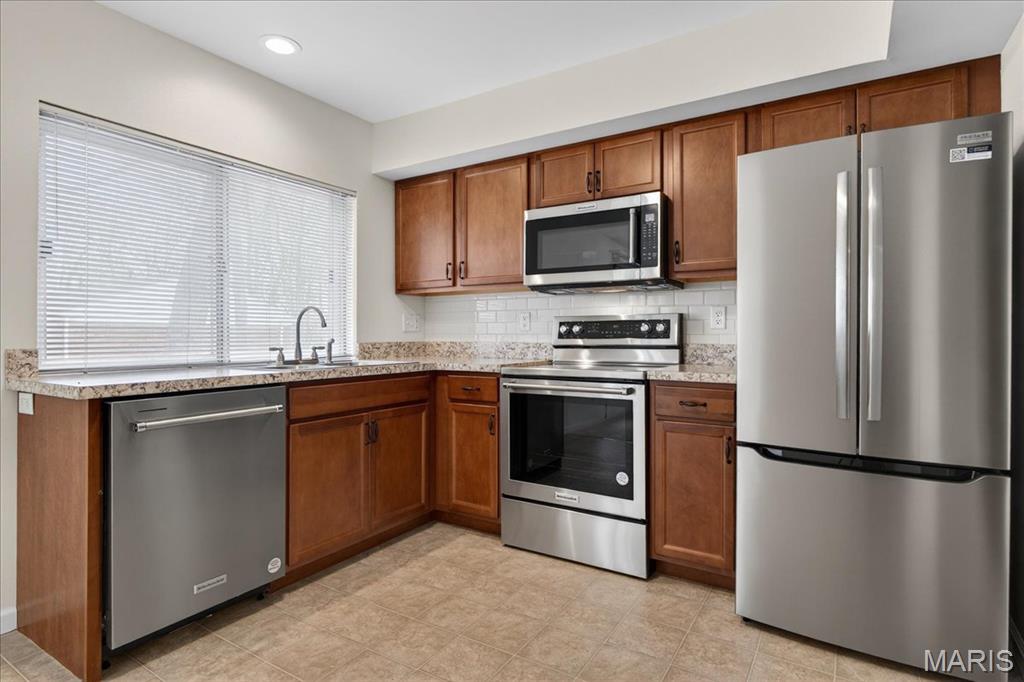 Woods Glen Condo 9 - Residential