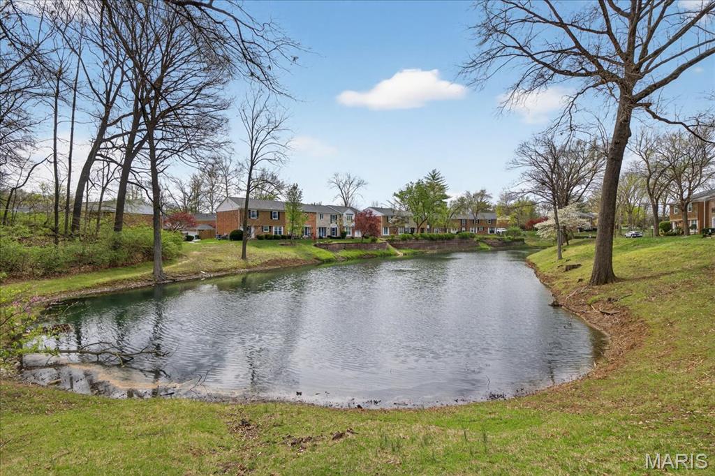 Woods Glen Condo 9 - Residential