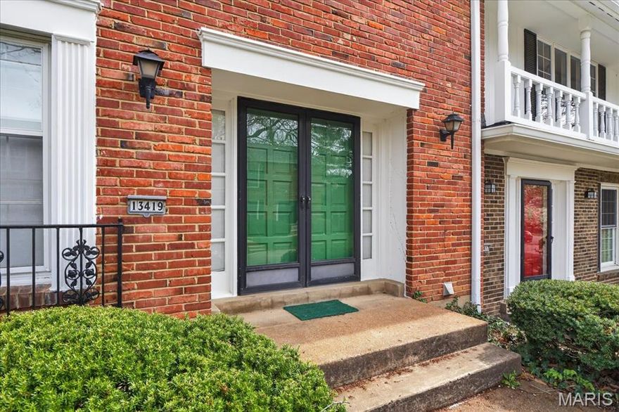 Come check out this newly listed gem that's already vacant, deep cleaned and move-in ready! This 2 large bedroom, 2.5 bathroom, townhouse-like condo has a wonderful layout with a finished basement, storage space, laundry hook ups and garage access. Be sure to see the 2D floor plan in photos for room sizes and layout.
Owner had new carpeting installed, fresh paint, some new lighting, attached garage and with new kitchen appliances and water heater that stay! I bet this is just what you've been looking for in time to enjoy the clubhouse pool.  Be sure to schedule a showing soon!
Open House on Sunday, 4/19, 1 pm - 3 pm