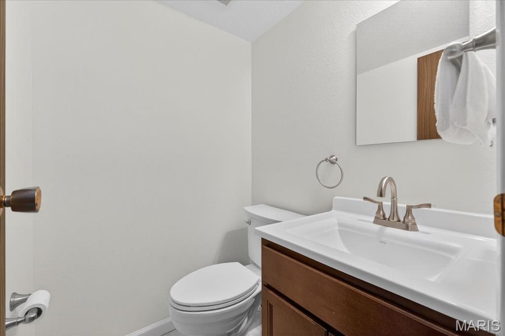 Woods Glen Condo 9 - Residential