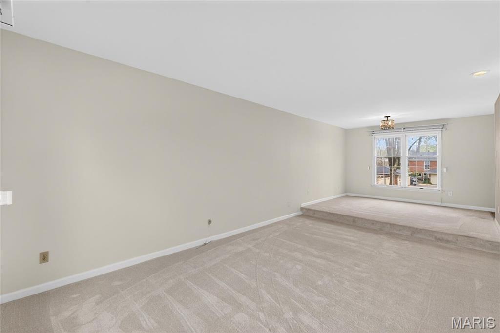 Woods Glen Condo 9 - Residential