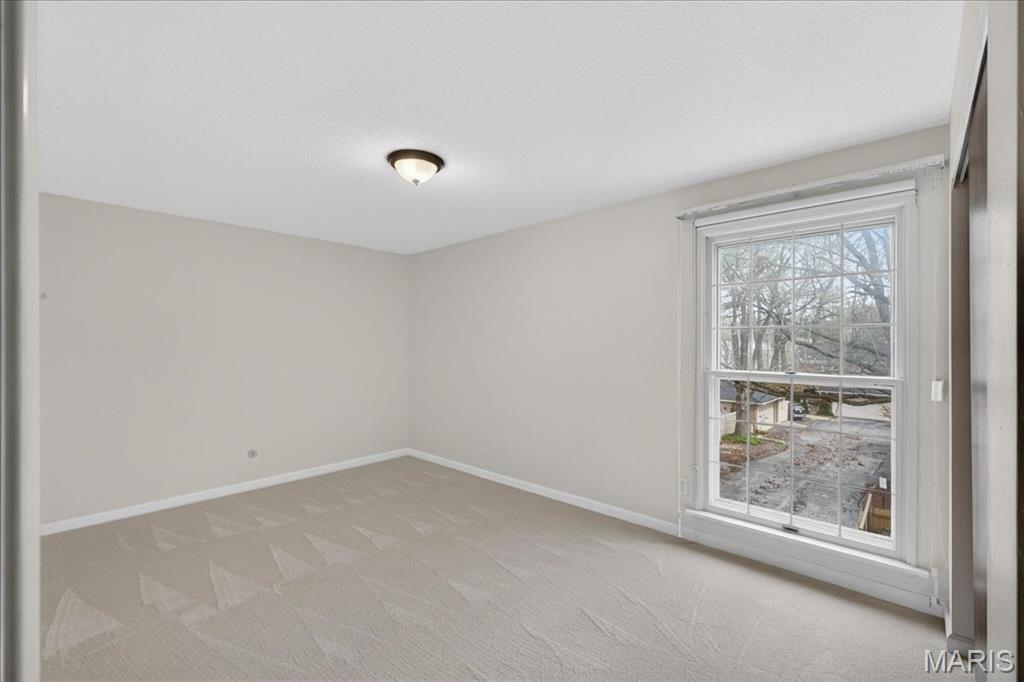 Woods Glen Condo 9 - Residential