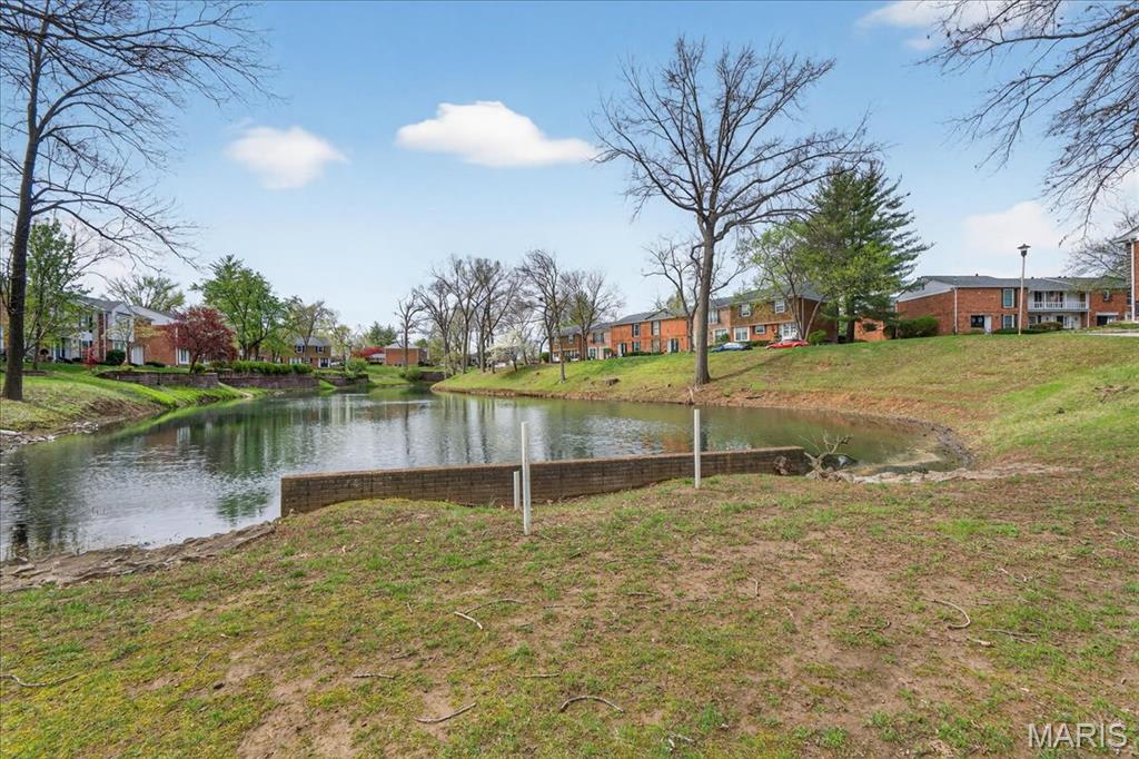 Woods Glen Condo 9 - Residential